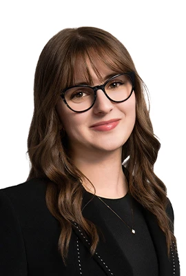 Karolina Balint Headshot