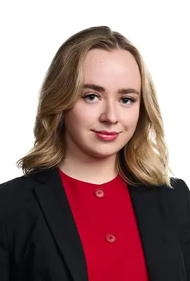 Caitlin Pelkey Headshot