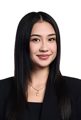 Esther Chan Headshot