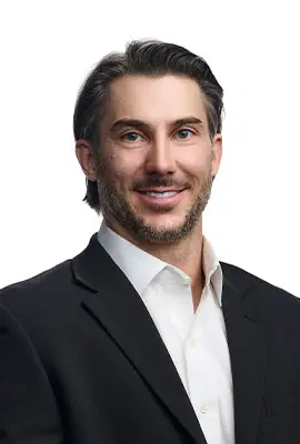 Karsten Thacker Headshot