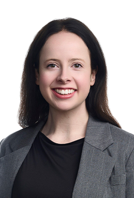 Sarah Calder headshot